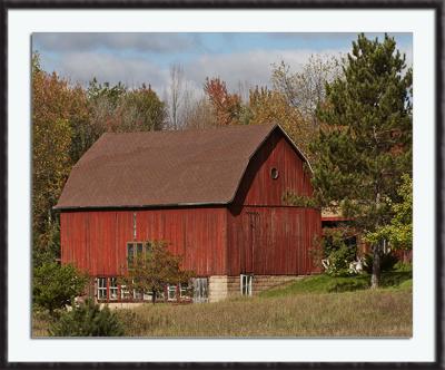Barn near Bowler Wisconsin.jpg