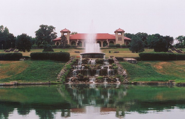 STL-09Fountain.JPG