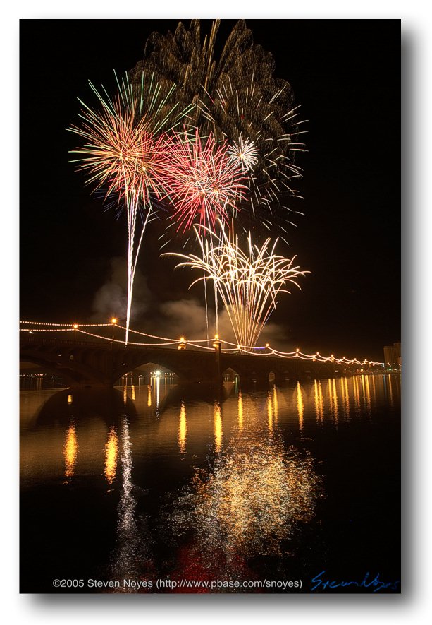 Fireworks 5 : Tempe Town Lake