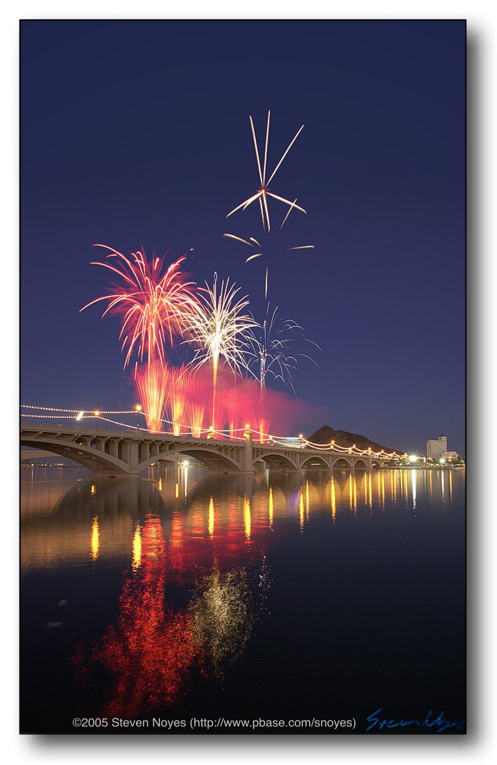 Fireworks 11 : Tempe Town Lake