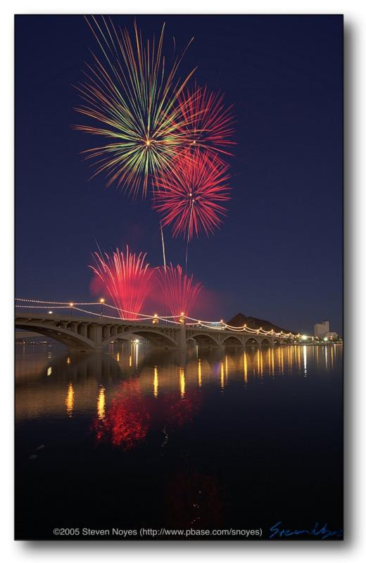 Fireworks 12 : Tempe Town Lake