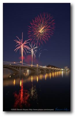 Fireworks 9 : Tempe Town Lake