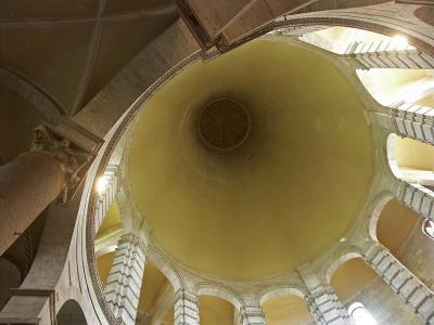 Pisa-baptistry.jpg