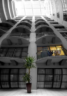 v3/19/247019/3/44840435.atrium2vertside_800.jpg
