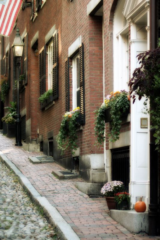 Beacon Hill: Acorn Street IV