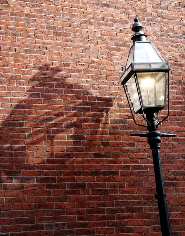 Beacon Hill: Gaslamp Shadow