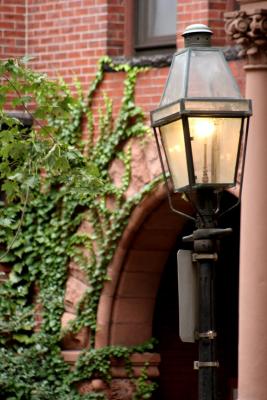 Gaslamp, Beacon Hill