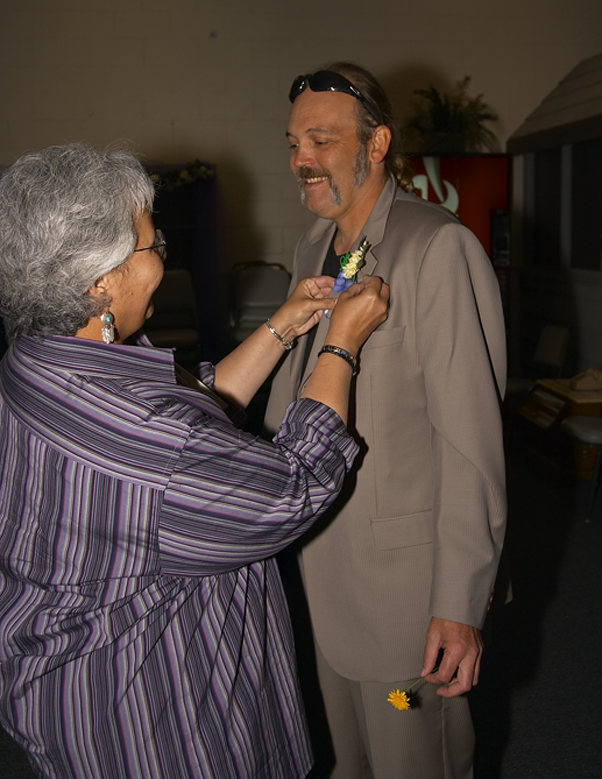 CRW_3300w.jpg