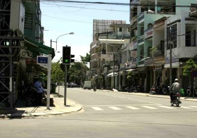 v3/19/505419/3/45405785.gochoangdieuvaTrungnuvuong.jpg