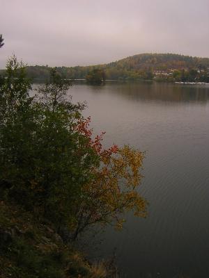 Colours around the water