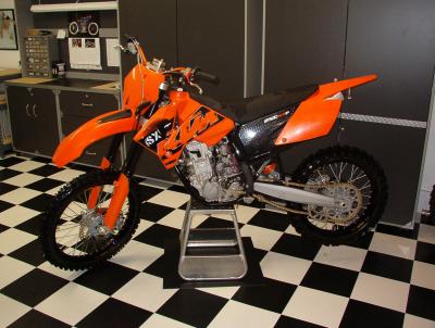 LIGHT AND NIMBLE KTM 4-STROKE