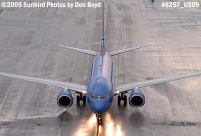 Southwest Airlines B737-7H4 aviation airline stock photo #6257