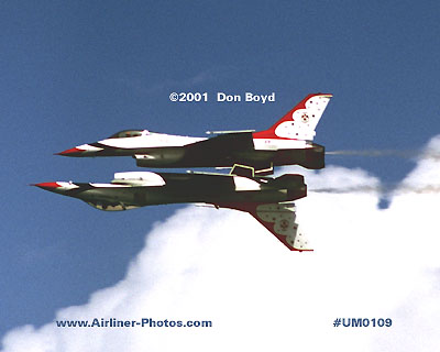 2001 - USAF Thunderbirds military aviation stock photo #UM0109