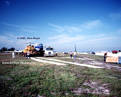 1983 - Eastern B727-225/Adv N812EA landed without right main gear at Miami aviation accident stock photo #AI8305