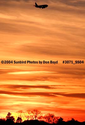 Delta Airlines B737-232 approach at sunset aviation airline stock photo #3071