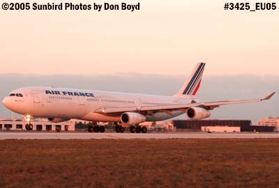 Air France A340-313(X) F-GLZT airliner aviation airline stock photo #3425