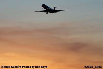 American Airlines MD-82 N418AA approach at sunset aviation stock photo #2375