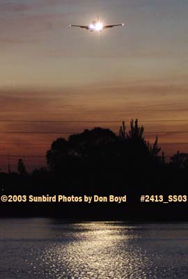 Southwest Airlines B737 approach after sunset aviation stock photo #2413