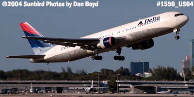 Delta Airlines B767-332 N1402A aviation airline stock photo #1590