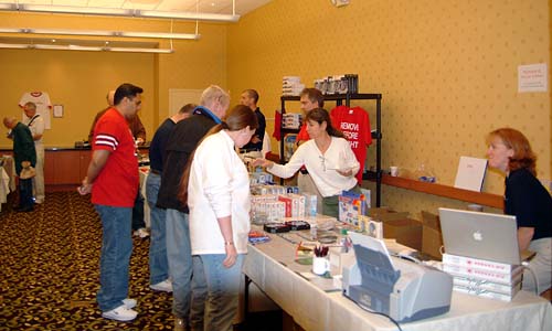 Vendors in the center room at the 2005 Boston Airline Show, photo #7210