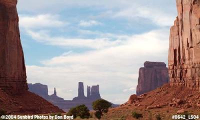 Monument Valley landscape stock photo #0642