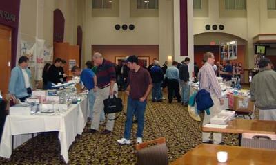 Vendors and customers in the center lobby at the 2005 Boston Airline Show, photo #7206