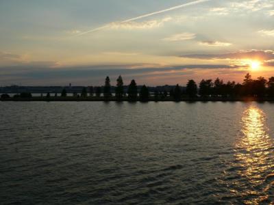 Sunset on the Potomac - Stan Sidlov