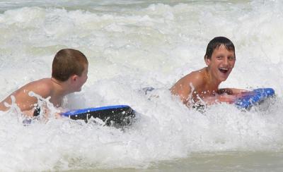 v3/20/410020/3/50133121.Funinthewater.jpg