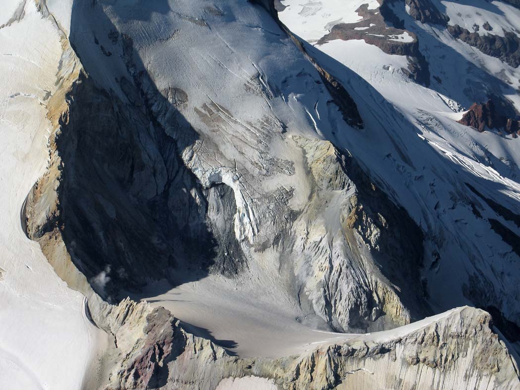 Sherman Crater (MtBaker080805-06adj.jpg)