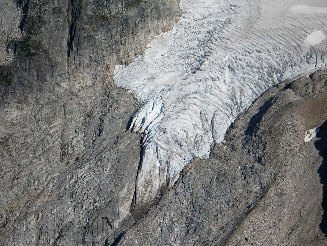 S Challenger Glacier Terminus (Challenger090105-04adj.jpg)
