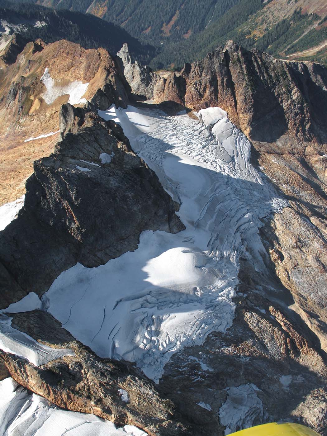 Kindy Glacier & Buckindy Crags (Buckindy092805-60adj.jpg)