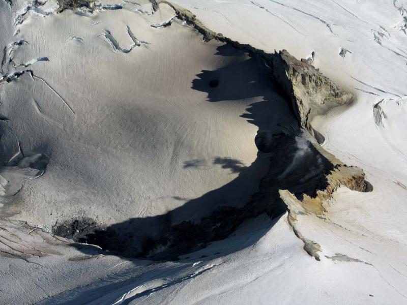 Sherman Crater (MtBaker080805-10adj.jpg)