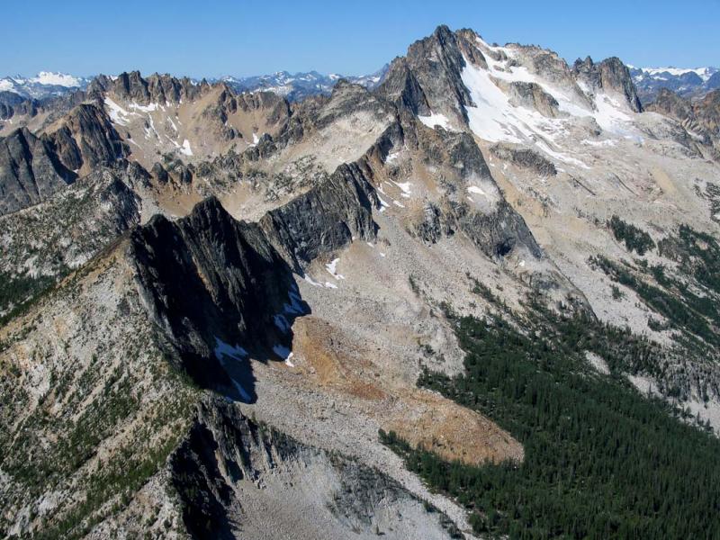Silver Star, E Ridge & N Face (SilverStar072005-06adj.jpg)
