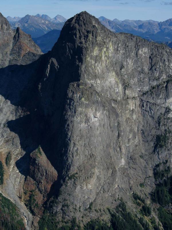 SW Hozomeen, W Face & NW Buttress (Hozomeen083105-28adj.jpg)