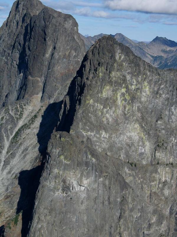 SW Hozomeen, W Face & NW Buttress (Hozomeen083105-50adj.jpg)