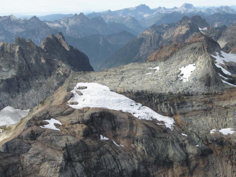 Kyes Pk, Upper SE Face Glacier (MonteCristo102105-056adj.jpg)