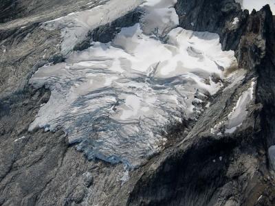 Gunsight, E Glacier (Blue Glacier) (Gunsight090105-5.jpg)