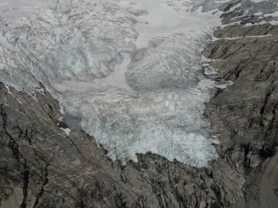 Klawatti Glacier Terminus (KlawattiGl080905-01adj.jpg)