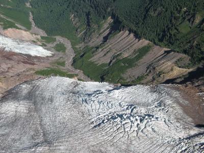 Roosevelt & Coleman Glaciers (MtBaker073005-43adj.jpg)