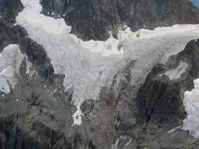 Katsuk Glacier (MesahchieKatsuk092005-05adj.jpg)