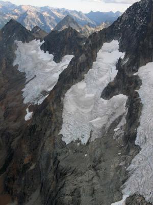Mesahchie (L) & Katsuk Glaciers (MesahchieKatsuk092005-09adj.jpg)