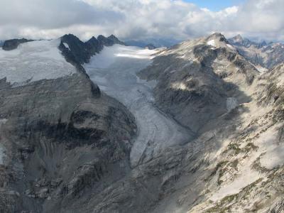 N Klawatti Glacier (NKlawattiGl092005-7adj.jpg)