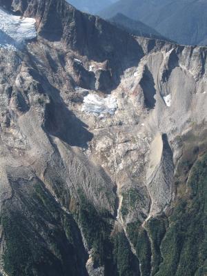 Glacier Remnant W of Kindy Glacier (Buckindy092805-20adj.jpg)