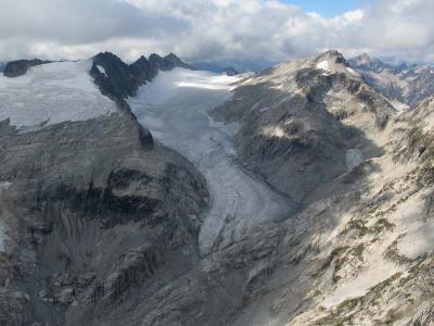 North Klawatti Glacier (NKlawattiGl092005-7adj.jpg)