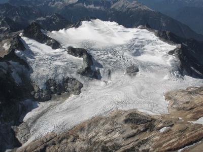 Neve Glacier (Snowfield-Neve092805-07adj.jpg)