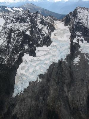 Perdition Pk, NE Glacier (Eldorado101805-33adj.jpg)