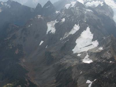 Glaciers SE of Cascade Pass (Mixup-Hurryup102505-03adj.jpg)