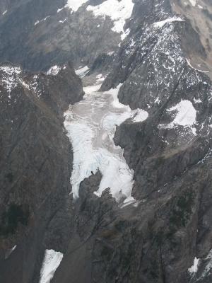Magic, NE Glacier (Pelton Glacier) (Mixup-Hurryup102505-18adj.jpg)