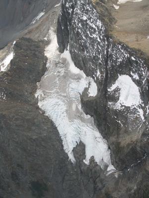 Magic, NE Glacier (Pelton Glacier) (Mixup-Hurryup102505-21adj.jpg)