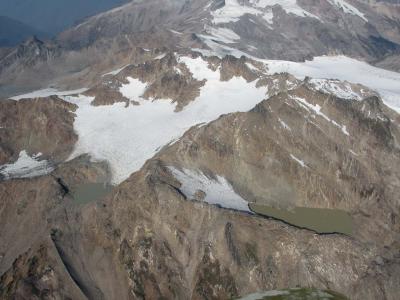 Glacier Remnant & Lake E of White River Glacier (TenPks102505-12adj.jpg)